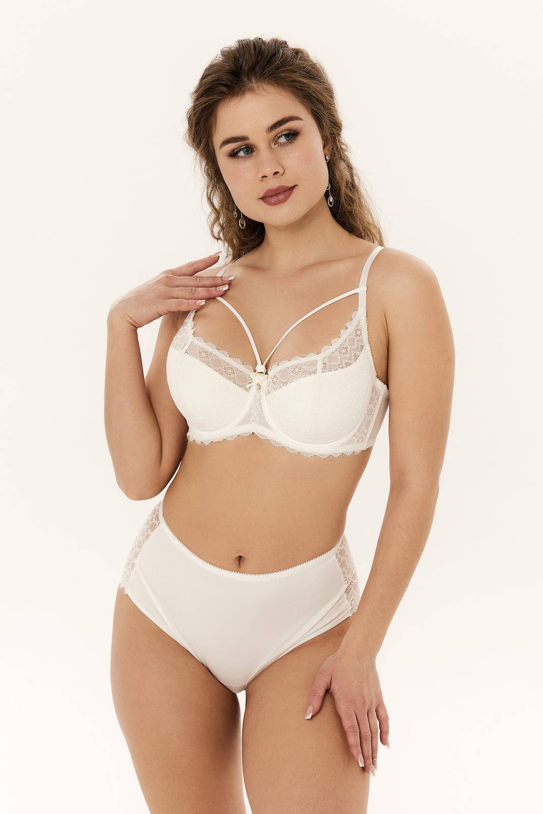 Бюстгальтер полупоролоновая чашка на каркасах со съемными стрепами ZE:BRA_542525_молоко